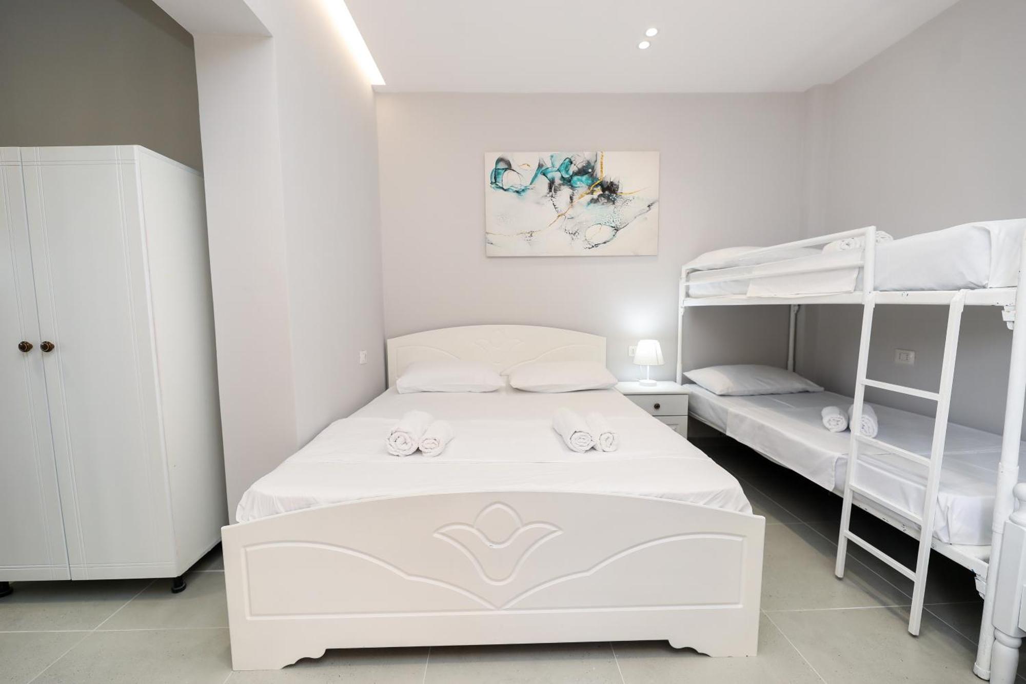 Vila Feliz - Premium Rooms With Free Private Parking Вльора Екстер'єр фото