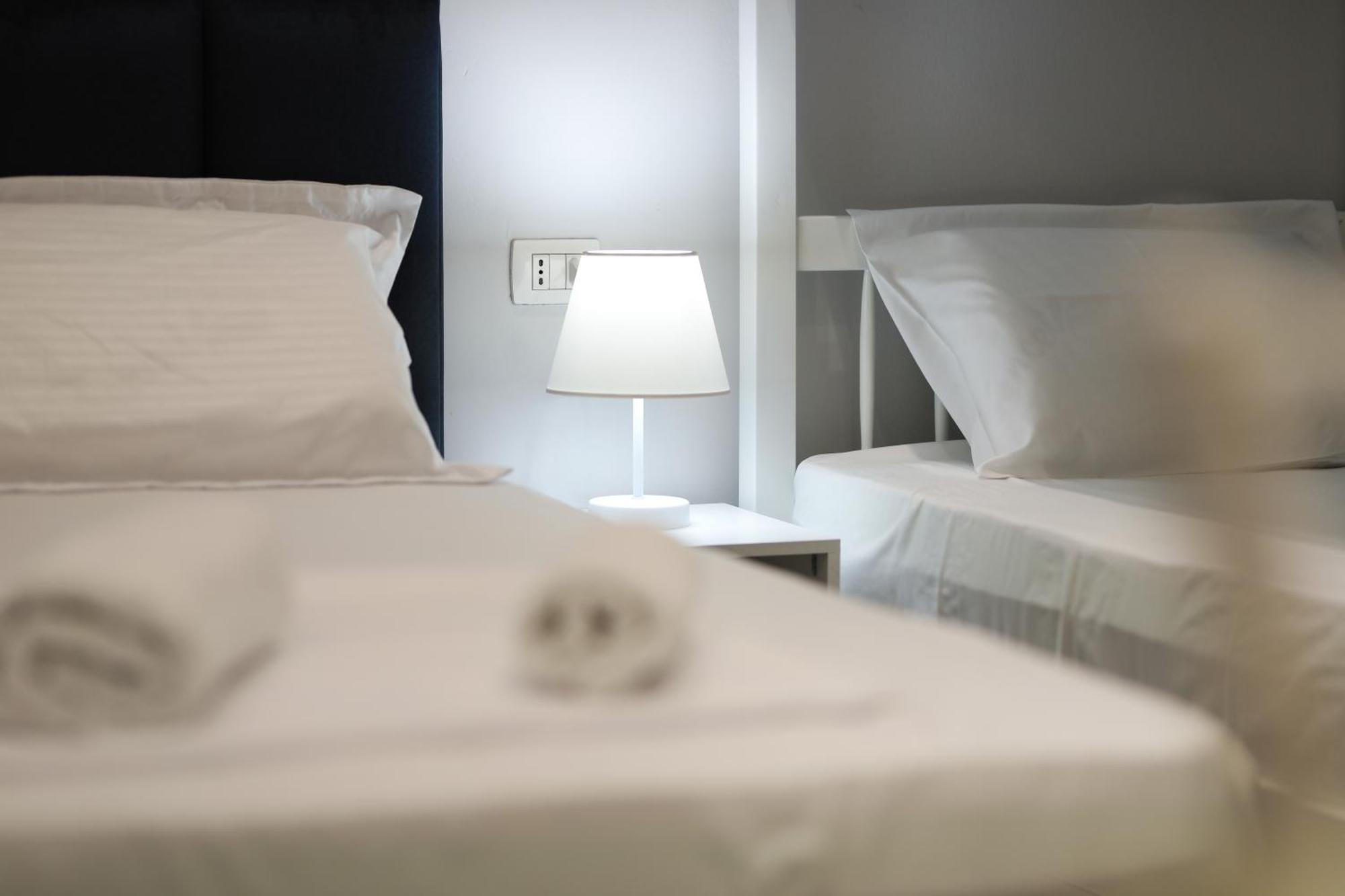 Vila Feliz - Premium Rooms With Free Private Parking Вльора Екстер'єр фото