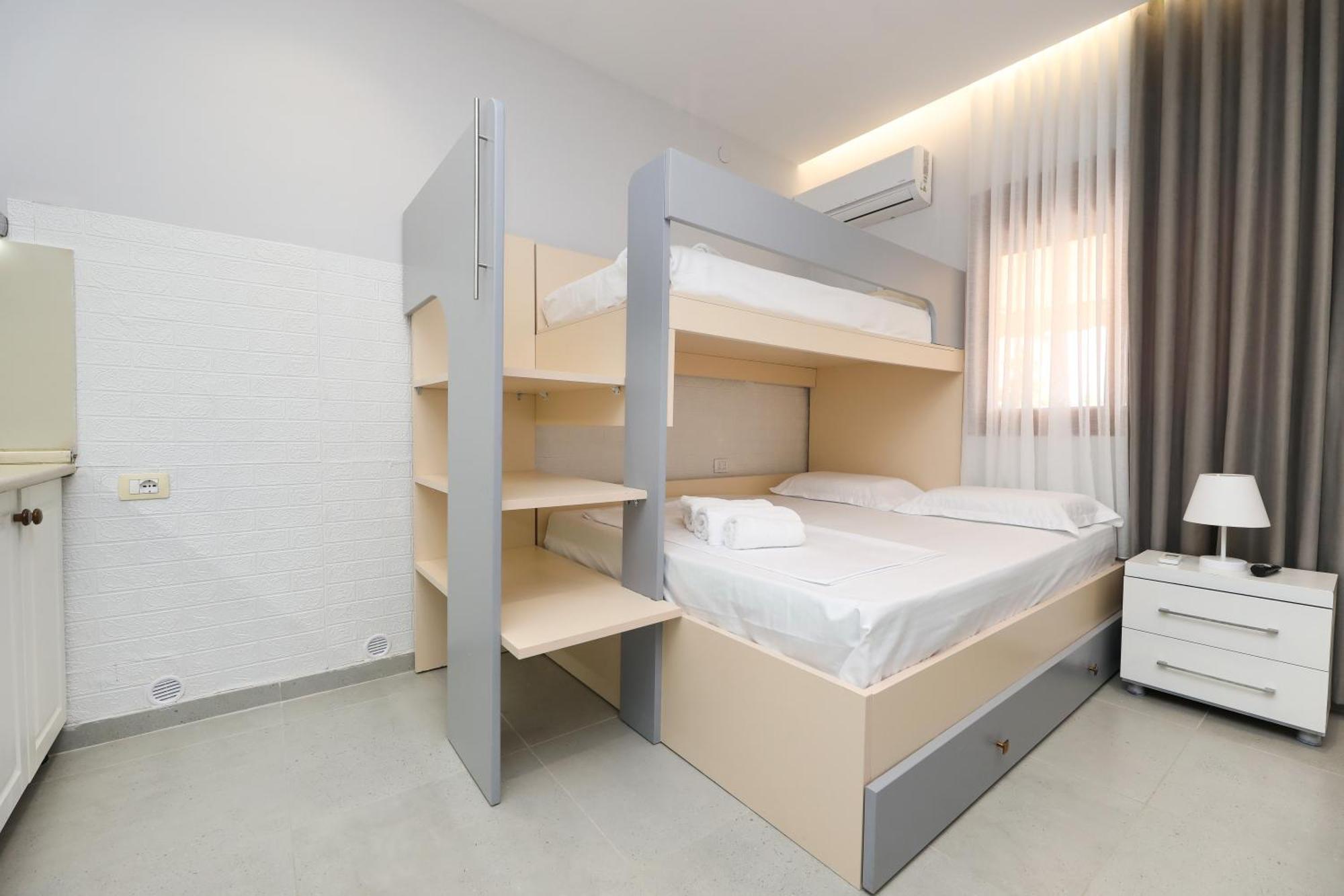 Vila Feliz - Premium Rooms With Free Private Parking Вльора Екстер'єр фото