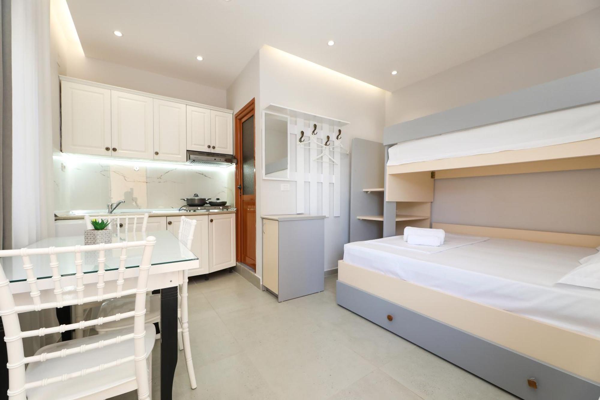 Vila Feliz - Premium Rooms With Free Private Parking Вльора Екстер'єр фото