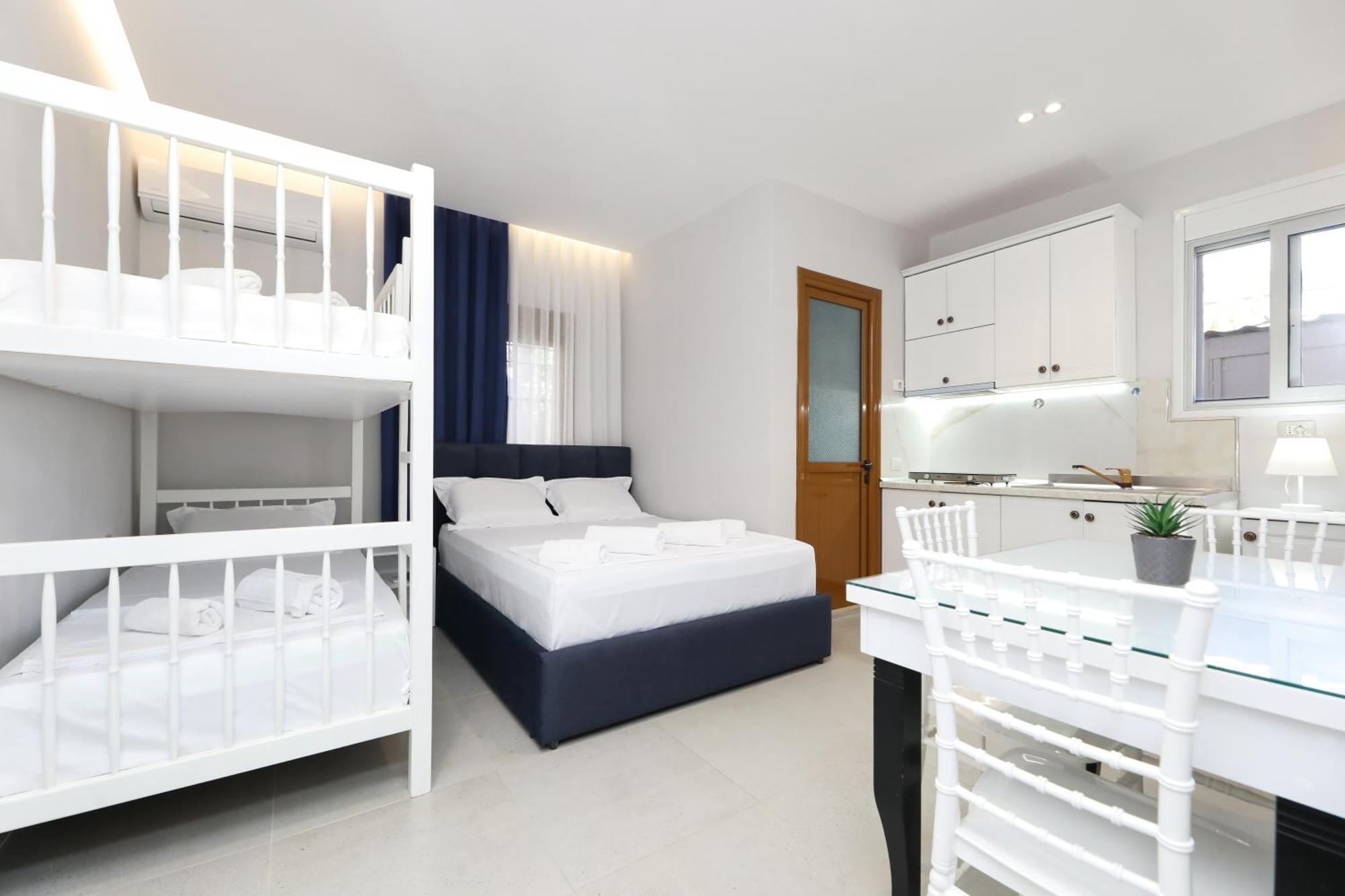 Vila Feliz - Premium Rooms With Free Private Parking Вльора Екстер'єр фото