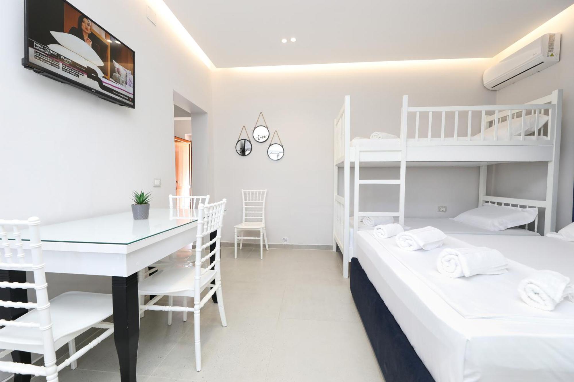Vila Feliz - Premium Rooms With Free Private Parking Вльора Екстер'єр фото